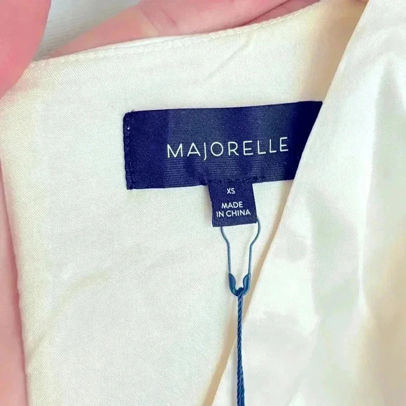 NWT MAJORELLE x Revolve White Pearl Glossy Satin High Slit Ruffle Gown Dress XS - Picture 10 of 10